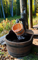 Weinfass Wasserspiel Schwengelpumpe Nostalgie