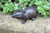 Gartenfigur Maus neugierig